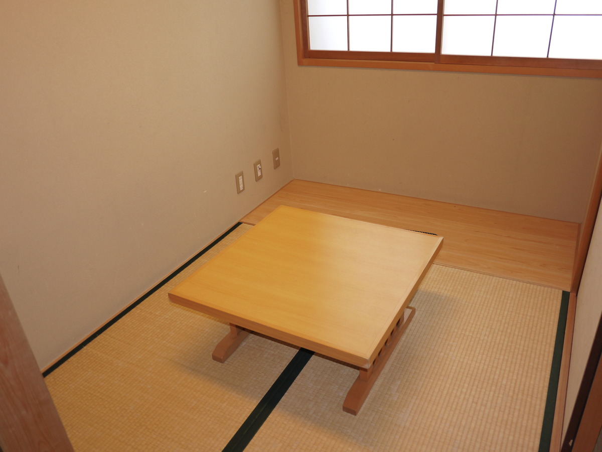鶴見斎場 控室等